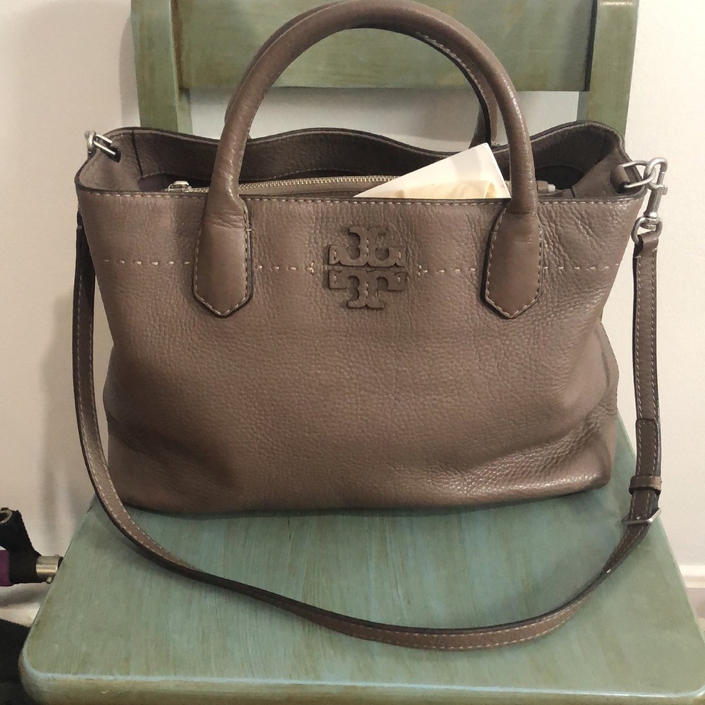 Tory Burch McGraw Purse!! Gently used! All tags and dust bag included! - Picture 2 of 15